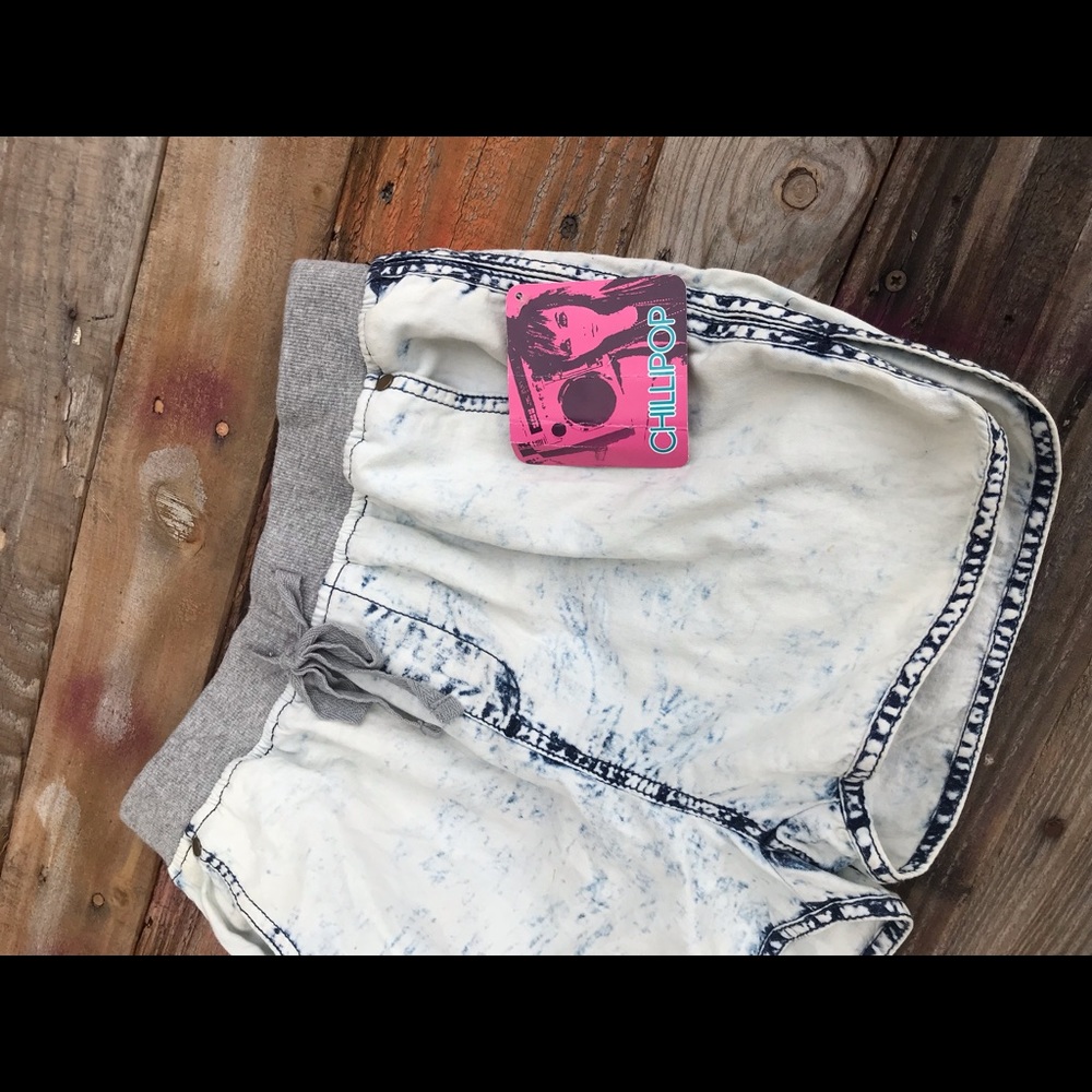 Brand new acid wash summer shorts girls 14/16 - Picture 2 of 4